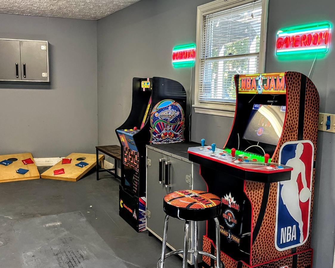 Ole Smoky Bnb - Game Room, Hot Tub, Mtn Views! بيدجن فورج المظهر الخارجي الصورة