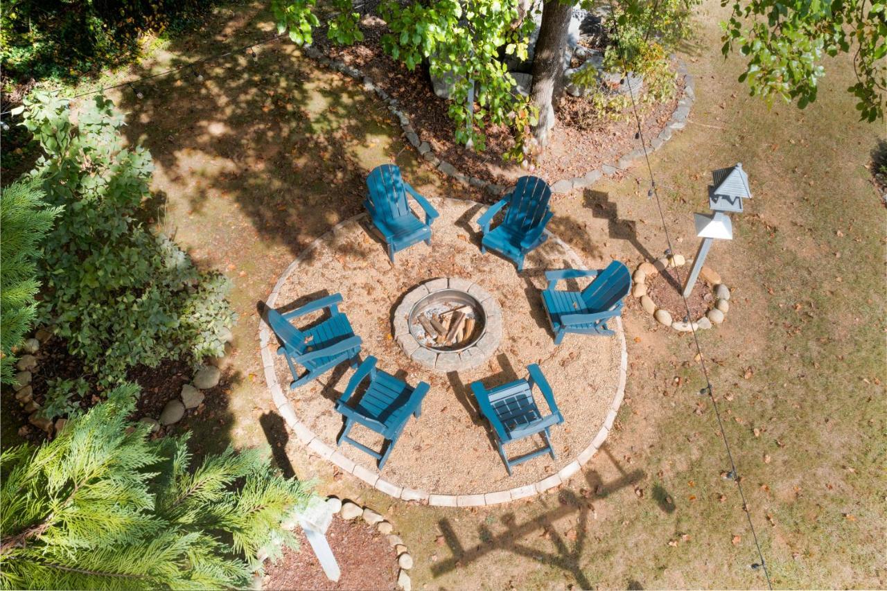 Ole Smoky Bnb - Game Room, Hot Tub, Mtn Views! بيدجن فورج المظهر الخارجي الصورة